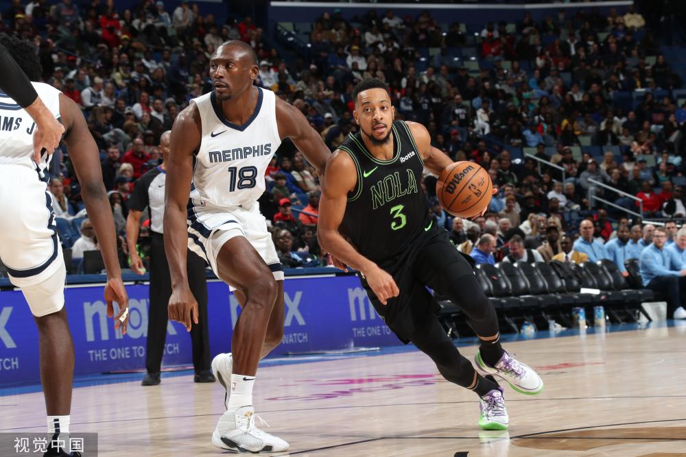 积蓄力量的 积蓄力量的