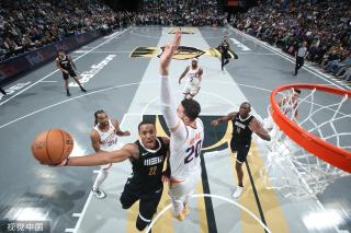 年轻球员的 年轻球员的