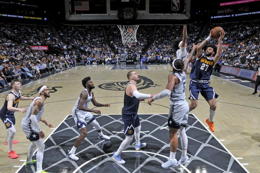 的中场配置 的中场配置